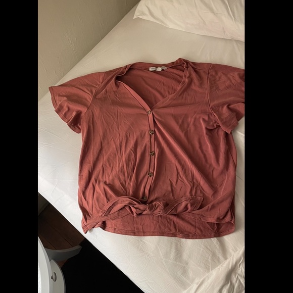 Silky smooth salmon top - Picture 4 of 6